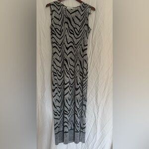 Elegant Black and Gray Zigzag Midi Dress